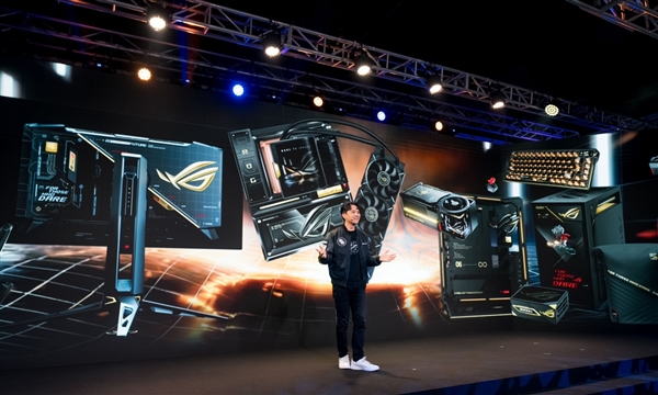 玩出骄傲来！ROG 20周年系列新品强势登场COMPUTEX 2026