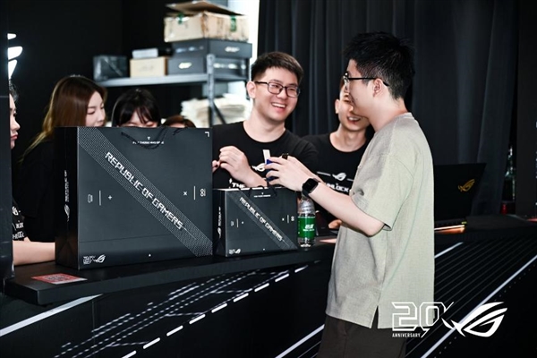信仰集结！ROG 20周年信仰殿堂正式开启