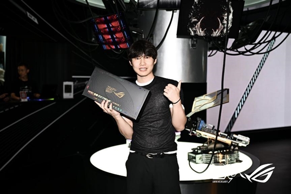 信仰集结！ROG 20周年信仰殿堂正式开启
