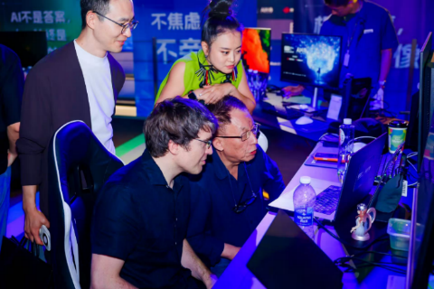 金爵闪耀 AI共舞：“电影之城”的科技协奏